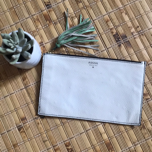 Fossil Handbags - Fossil Wristlet Wallet Bag White with green and white tassel 6” x 9”